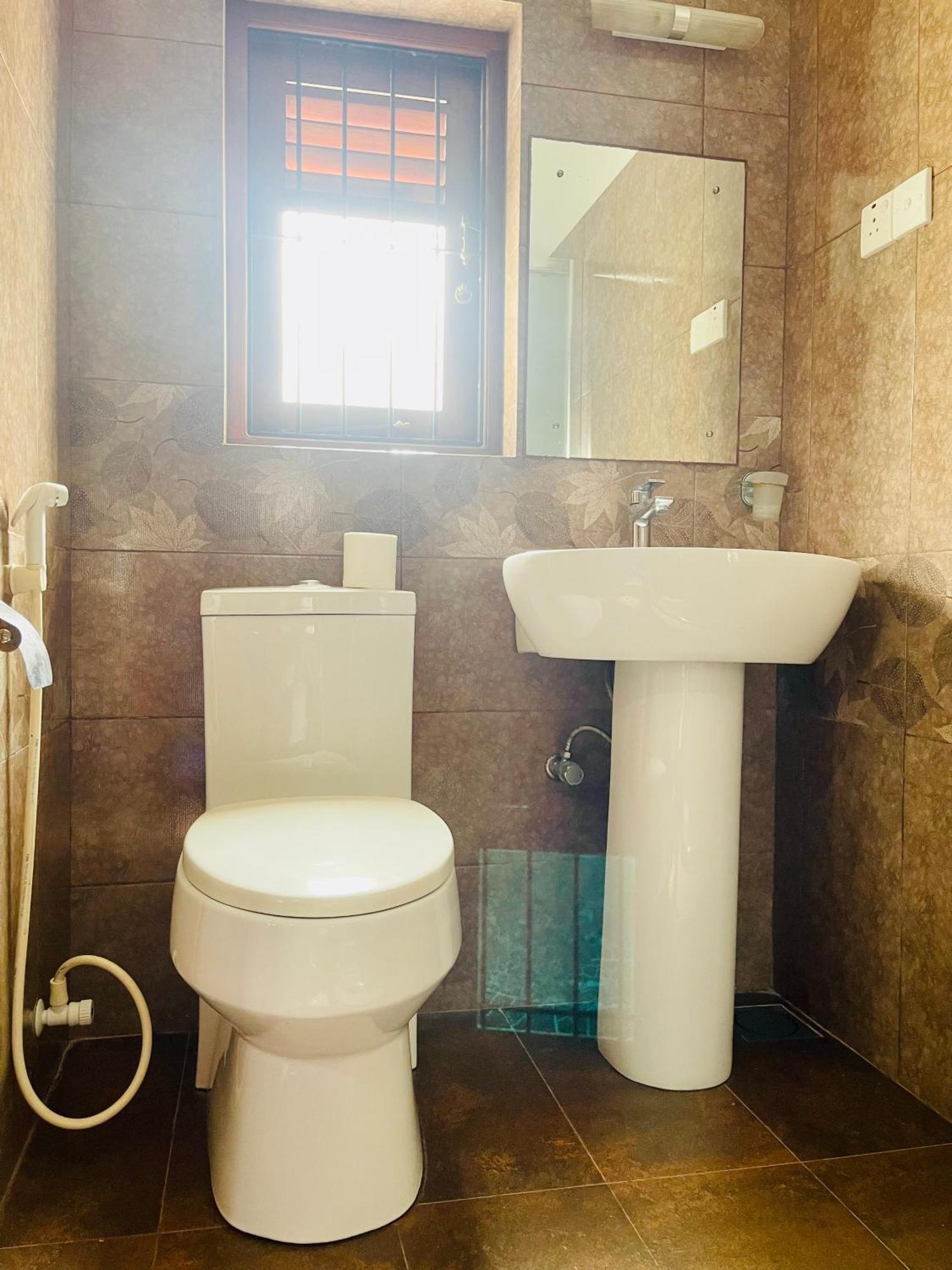 נגומבו Sand & Surf Guest House מראה חיצוני תמונה