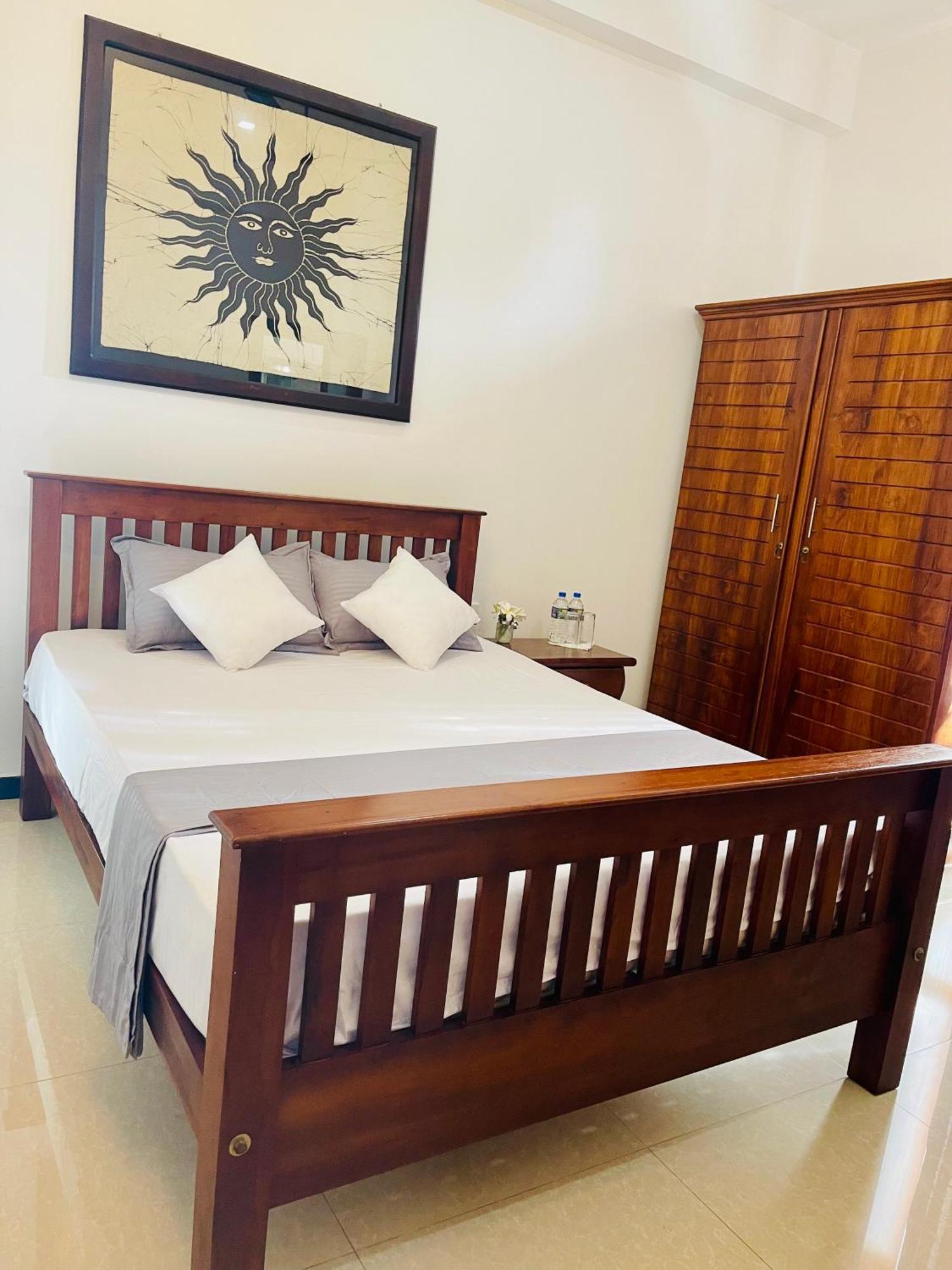 נגומבו Sand & Surf Guest House מראה חיצוני תמונה
