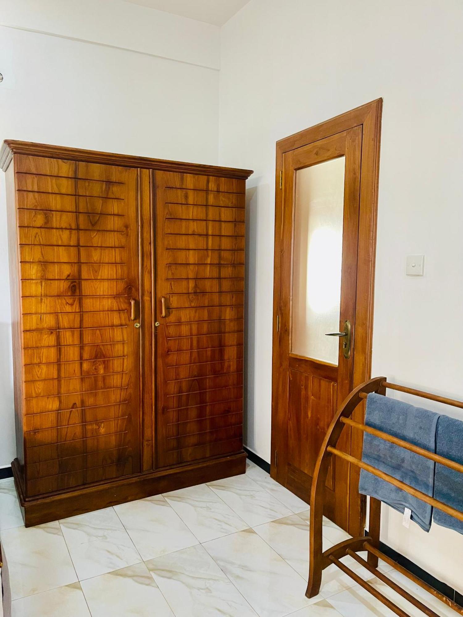 נגומבו Sand & Surf Guest House מראה חיצוני תמונה