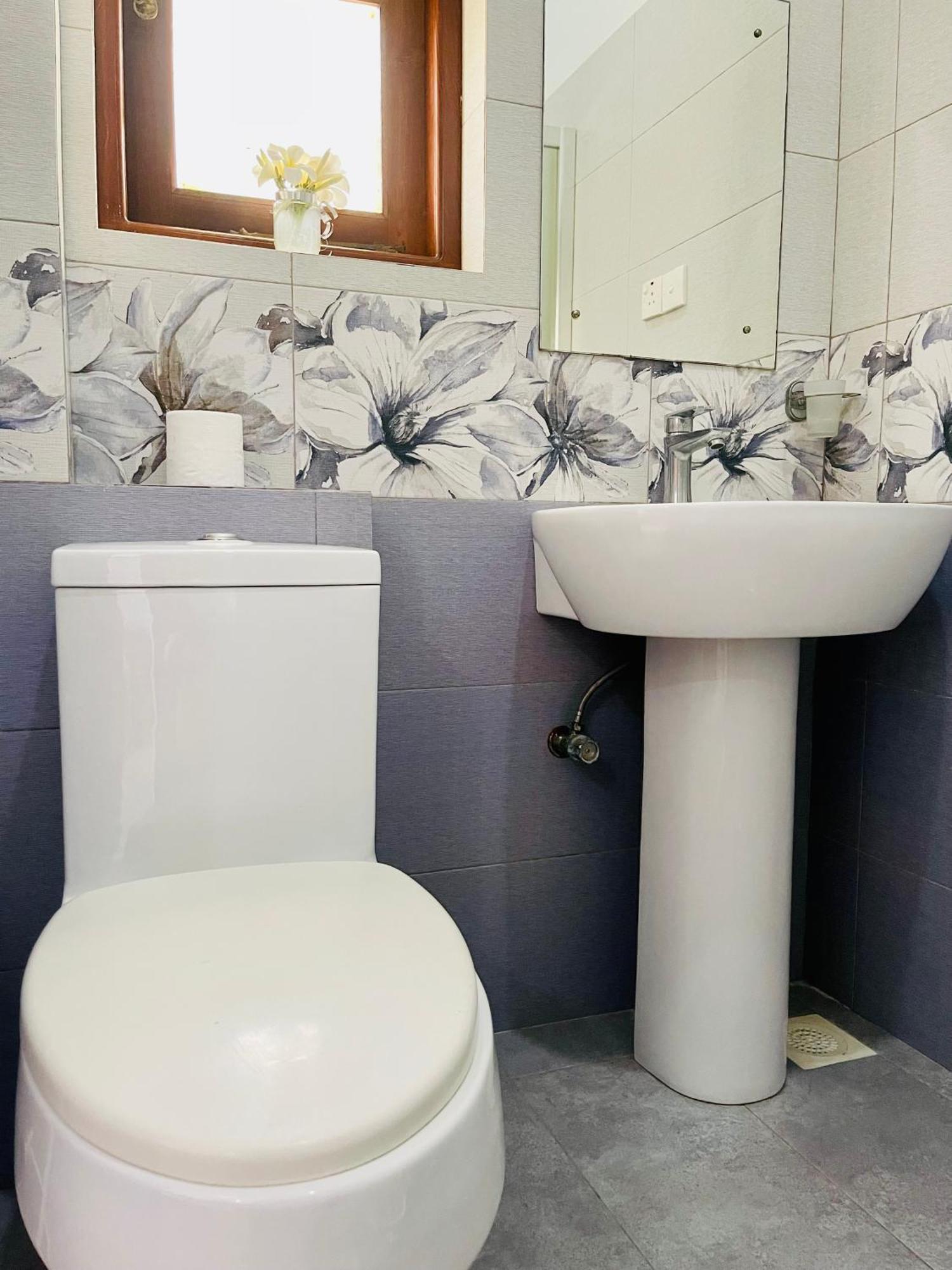 נגומבו Sand & Surf Guest House מראה חיצוני תמונה