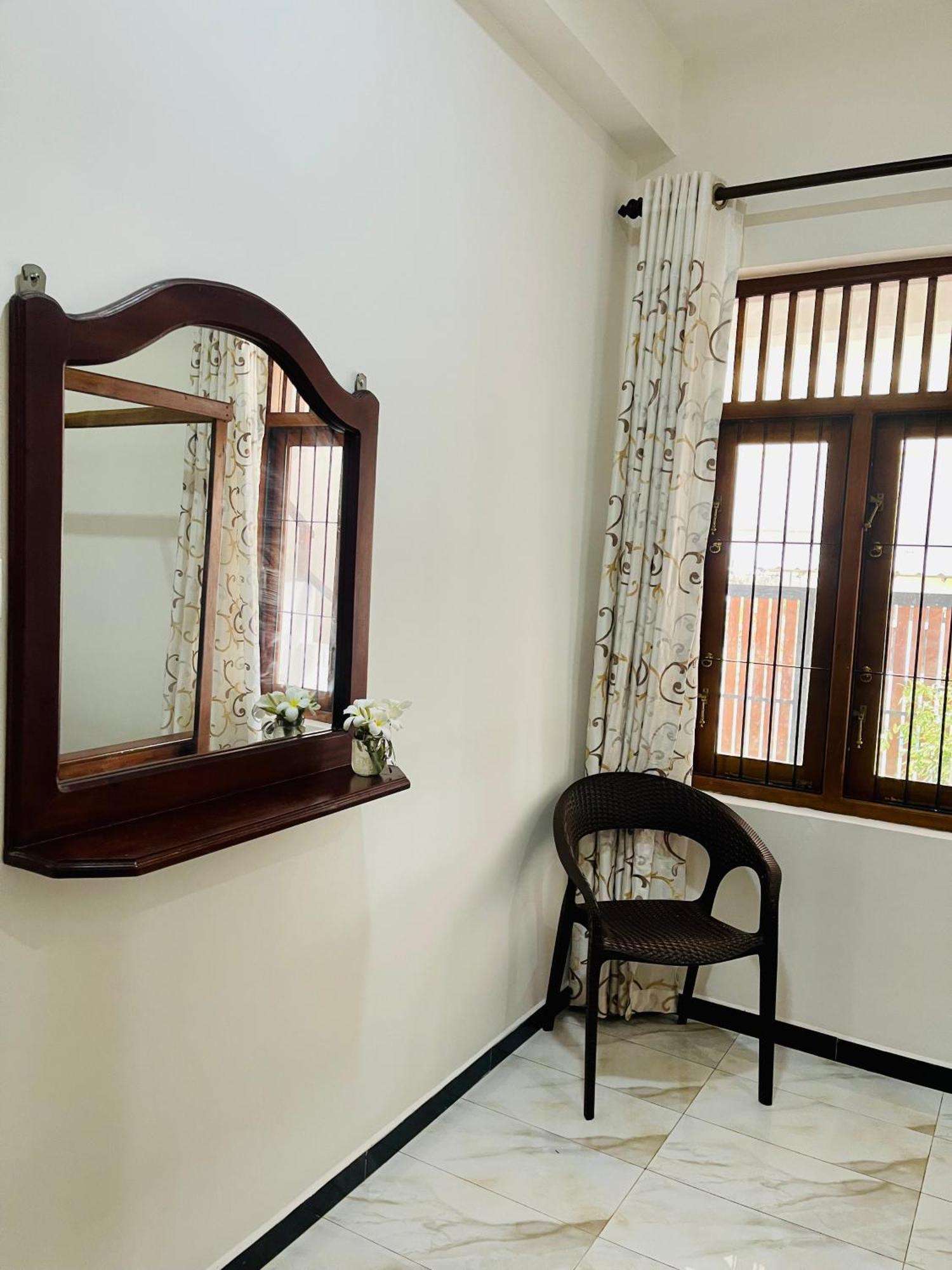 נגומבו Sand & Surf Guest House מראה חיצוני תמונה